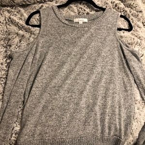 Grey heather thick sweater, cold shoulder